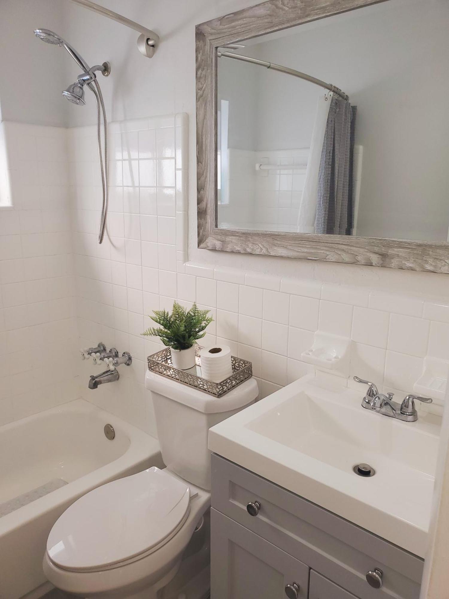 Sophisticated Dania Beach Suites Near The Beach Exterior foto